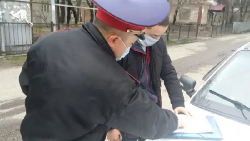 В Алматы 14 авто водворили на штрафстоянку за игнорирование режима ЧП