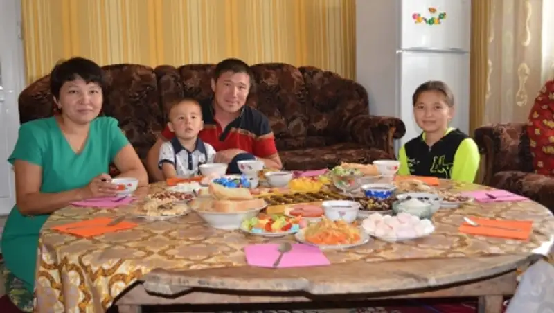 В Карагандинской области пострадавшие от весеннего паводка получили новые дома