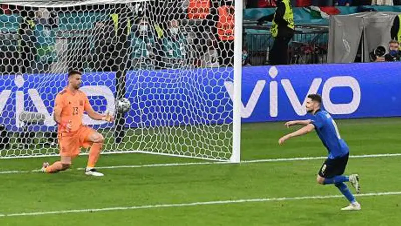 Италия стала первым финалистом Евро-2020, обыграв Испанию