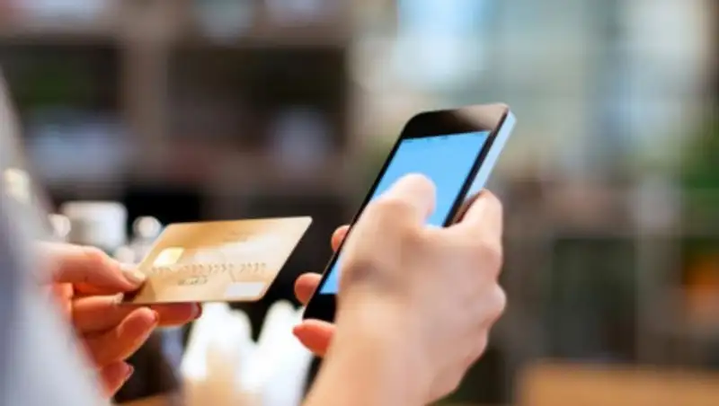 Электронные денежные переводы казахстанцев могут обложить налогом