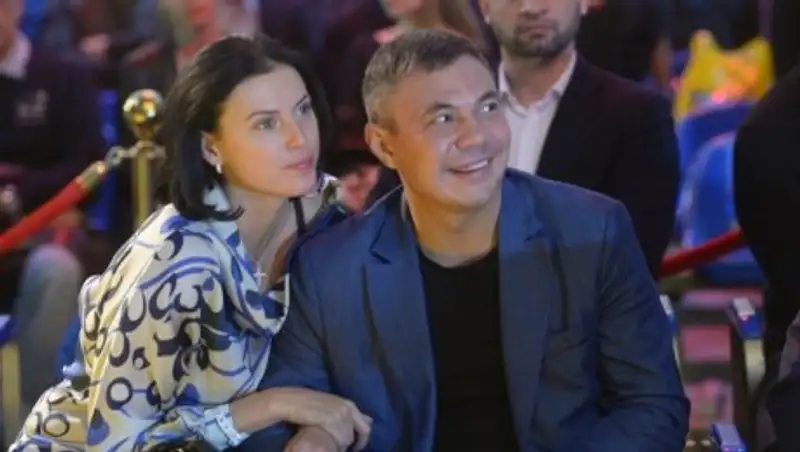 У боксера Кости Цзю родился пятый ребенок