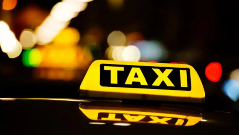 Таксист, ограбивший пассажирку с помощью уксуса, задержан в Алматинской области