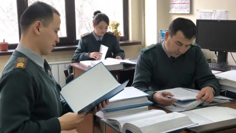 В Алматы проверяют, нет ли среди призывников уголовников и радикалов