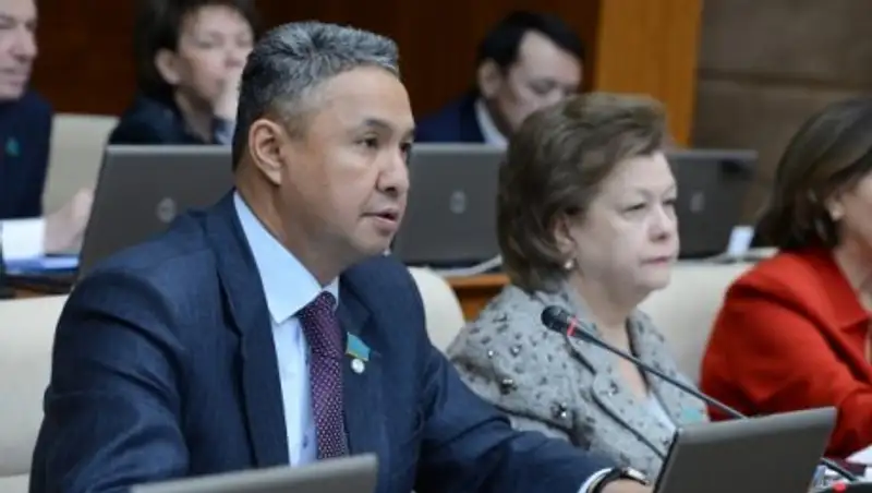 «Ак жол» требует активизировать работу по возвращению средств, выведенных в оффшорные зоны