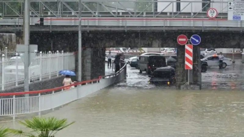 Сочинский потоп: город приходит в себя, но в выходные снова ливни