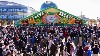 Как в Астане отмечают Наурыз, фото - Новости Zakon.kz от 22.03.2023 14:23