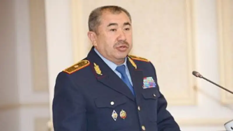 Развитие дорожной инфраструктуры в РК не успевает за ростом числа автомашин - МВД