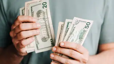 тенге, курс, фото - Новости Zakon.kz от 17.03.2023 15:35