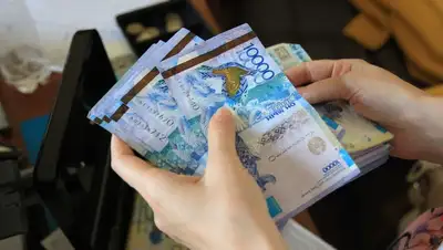 деньги, тенге, фото - Новости Zakon.kz от 10.06.2022 16:46