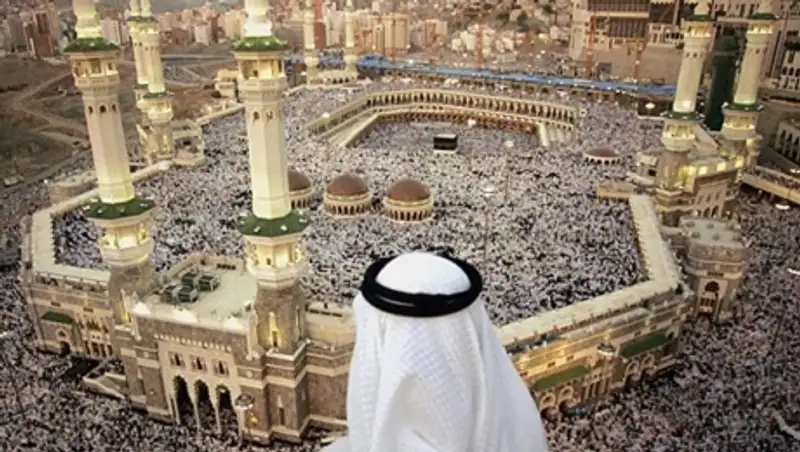 Число жертв давки среди паломников близ Мекки возросло почти до 1400