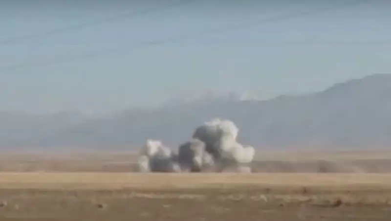 Появилось видео ликвидации боеприпасов в Жамбылской области