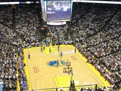 В Египте рухнула трибуна стадиона, фото - Новости Zakon.kz от 25.12.2022 04:37