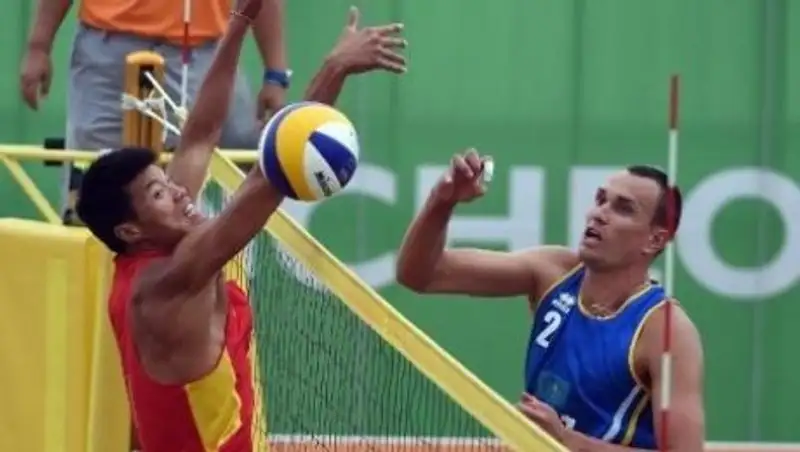 Казахстанские волейболисты вышли в полуфинал Азиатских пляжных игр