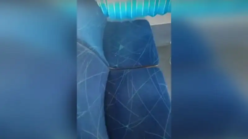 Сильный химический ожог получил 18-летний карагандинец в автобусе