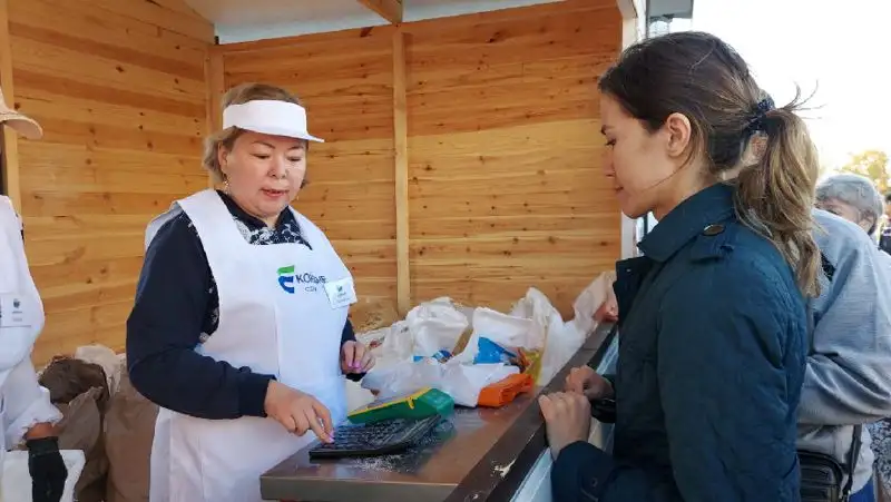 В Акмолинской области идут работы по сдерживанию цен на социально значимые товары