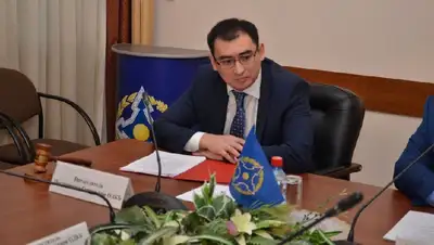 Жаныбека Иманалиева освободили от должности Полномочного представителя РК, фото - Новости Zakon.kz от 21.04.2022 12:53