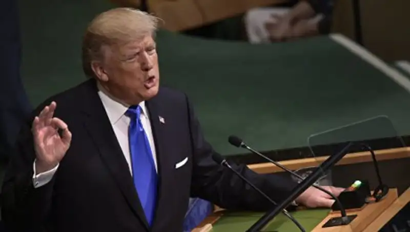 Трамп обвинил Иран в сотрудничестве с КНДР