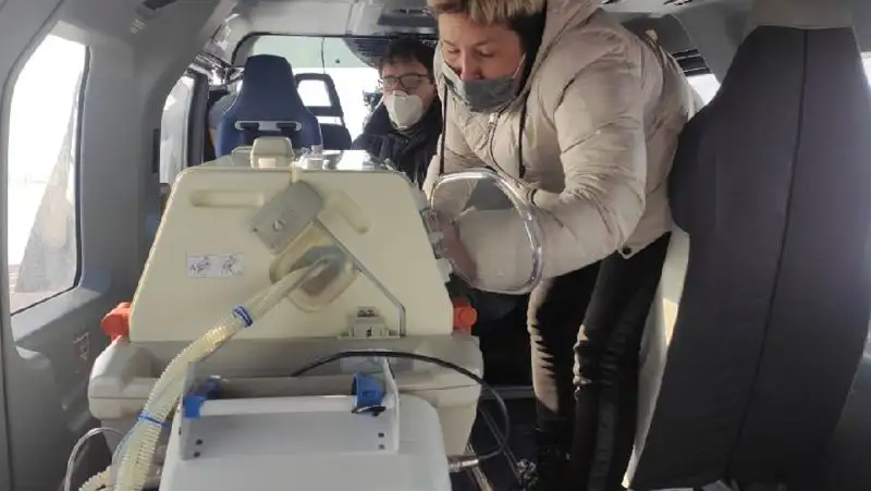 Новорожденного в тяжелом состоянии транспортировали вертолетом в Павлодар