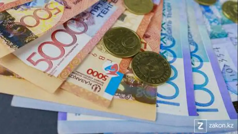 Каким людям фатально не везет с деньгами, рассказала эксперт