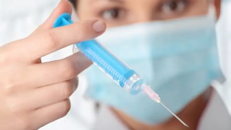 Бекшин прокомментировал спекулятивные цены на вакцину от менингита