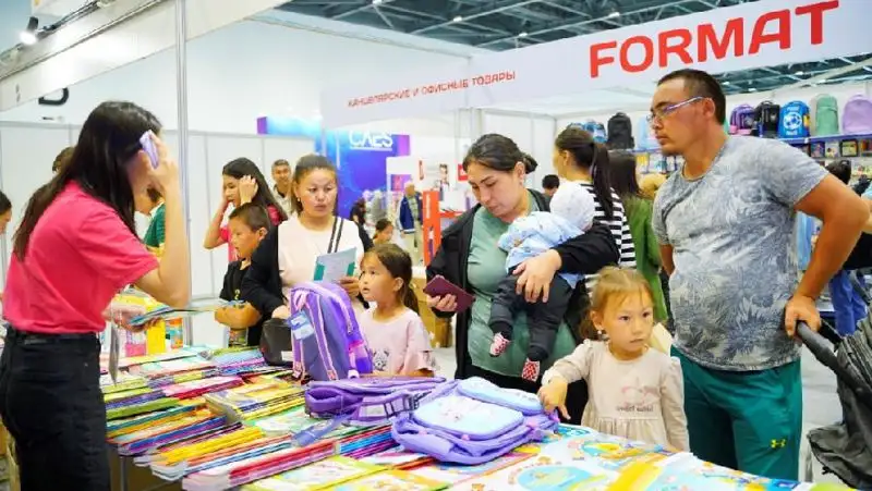 Около 10 тыс. человек посетили открытие ярмарки детских товаров «Kids EXPO. Балалар әлемі» в Нур-Султане, фото - Новости Zakon.kz от 18.08.2022 11:44