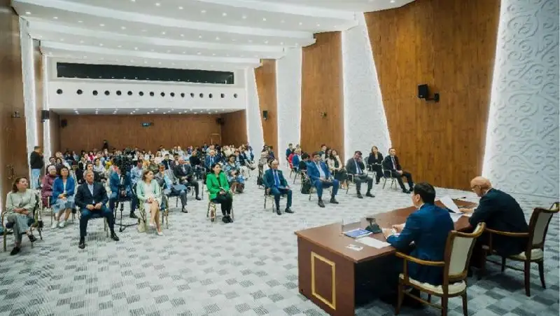 Акимат Нур-Султана и ОФ "Қазақстан халқына" подписали меморандум о сотрудничестве