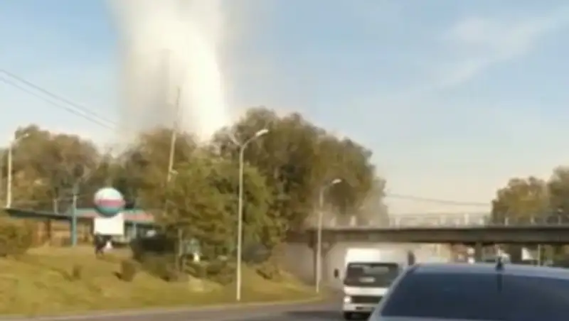 40 объектов временно остались без отопления в Алматы - подробности аварии