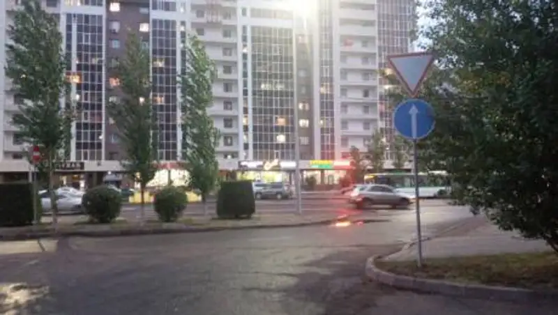 В Нур-Султане появился еще один участок дороги с односторонним движением