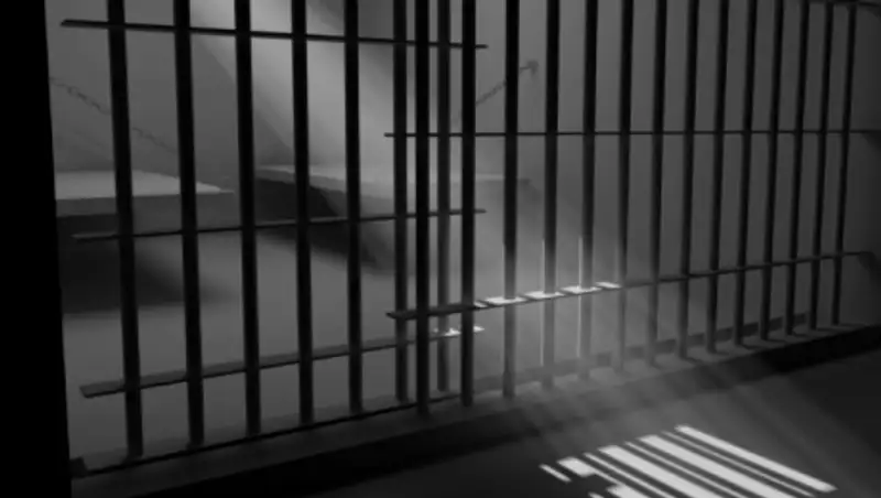 В США заключенный отправил в больницу четырех тюремщиков