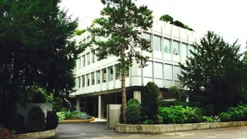 «Замороженные» деньги казахстанца нашли в банке Ротшильдов