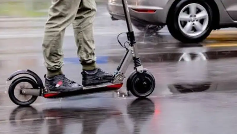 Сбил ребенка – нужны ли новые правила для электросамокатов в РК