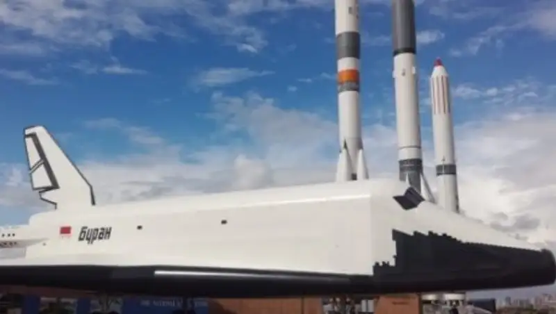 Макет корабля «Буран» появился в музее космоса в Астане