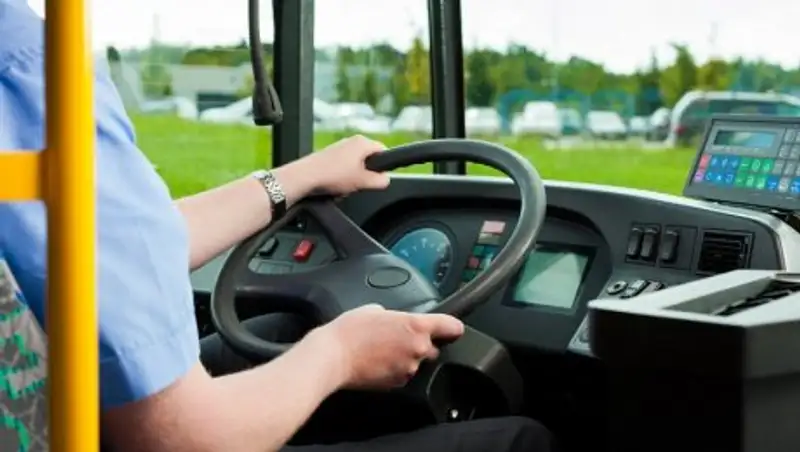 От 200 до 400 тысяч тенге получают водители автобусов в Астане