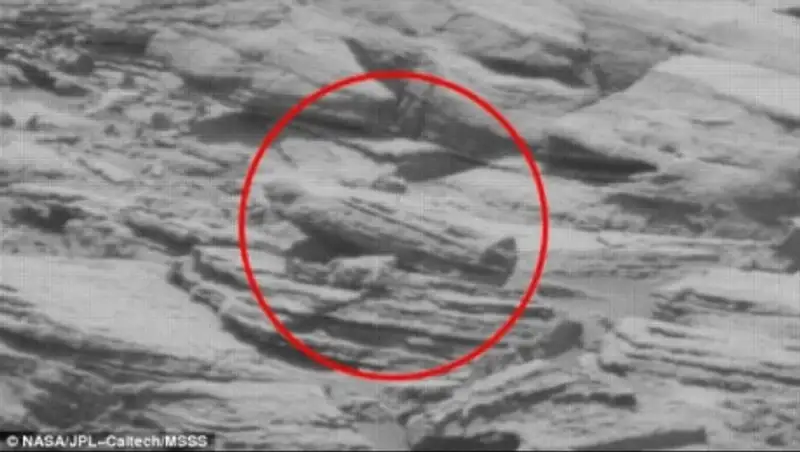 На поверхности Марса нашли "египетский саркофаг"