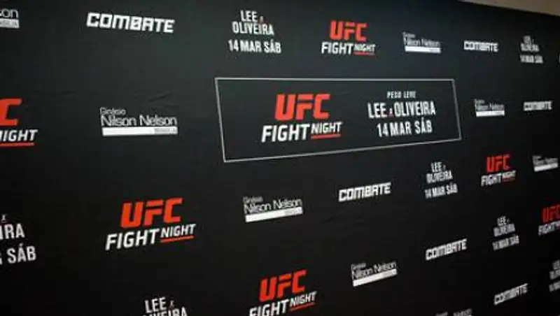 Назван победитель главного боя UFC Fight Night 179