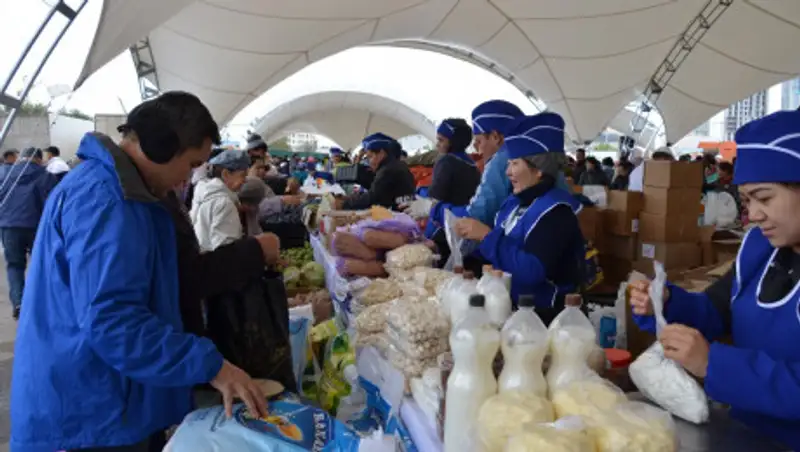 Алматинская и Костанайская области представили продукцию на ярмарке в столице