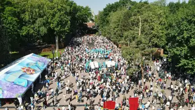 9 мая Алматы, фото - Новости Zakon.kz от 09.05.2022 11:51