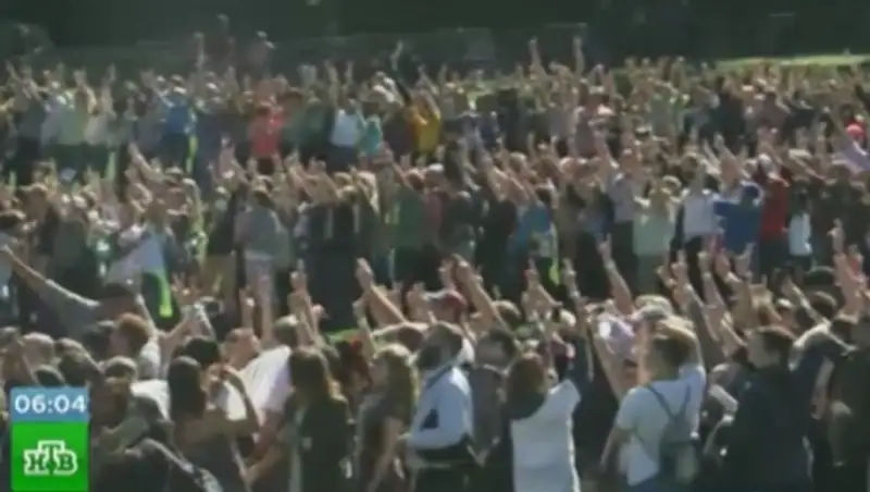 Поклонники Джона Леннона устроили грандиозный флешмоб в Нью-Йорке