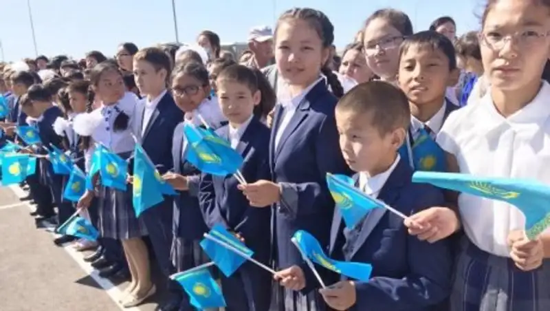 Шесть школ Байконыра перешли на казахстанские стандарты обучения с 1 сентября