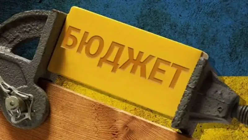 Курс тенге к доллару увеличили в бюджете республики