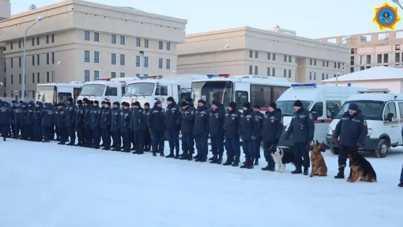 Вторая группа казахстанских спасателей и медиков вылетает в Турцию, фото - Новости Zakon.kz от 08.02.2023 10:00