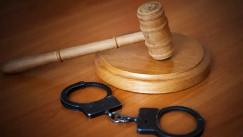 В США учителя приговорили к 22 годам тюрьмы за секс с 17-летними учениками