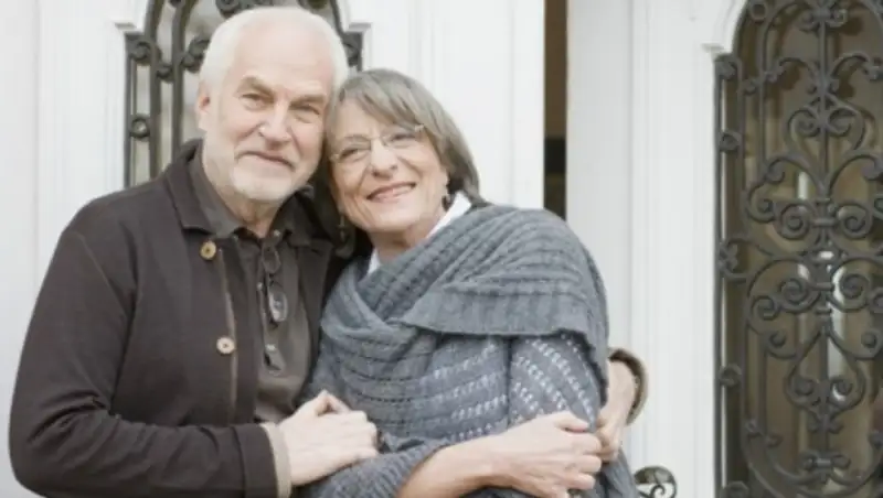 Британцы от 45 до 59 лет оказались самыми несчастными