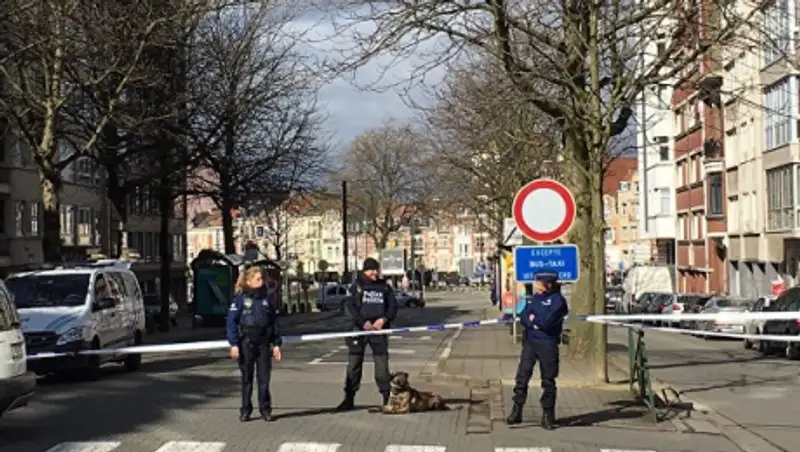 В брюссельской коммуне Скарбек завершилась полицейская операция