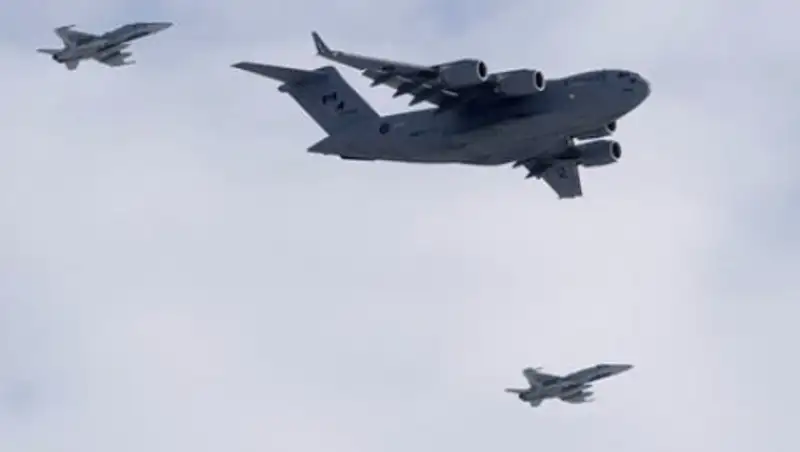 Канада нанесла первые авиаудары по Сирии