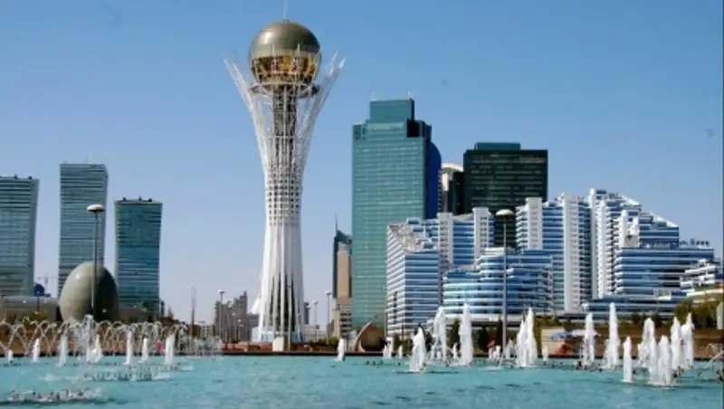 В Астане и Акмолинской области прогнозируют сильную жару, на севере РК - дожди с грозами