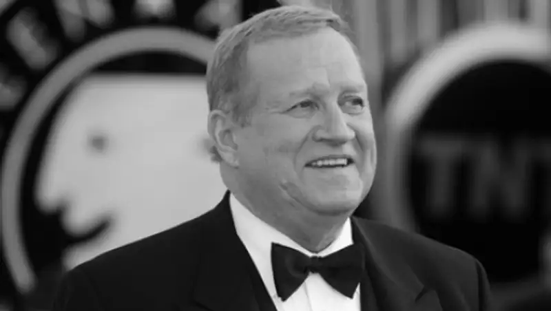 Умер актер из сериала «Поющие в терновнике»