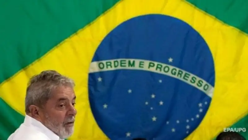 Коррупционный скандал в Бразилии: задержан экс-президент