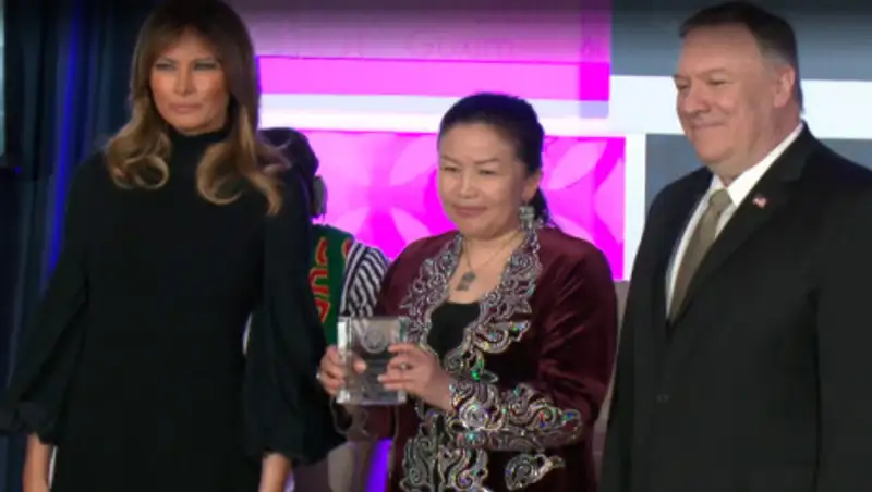 Посол Китая высказался о победе казашки в премии за мужество