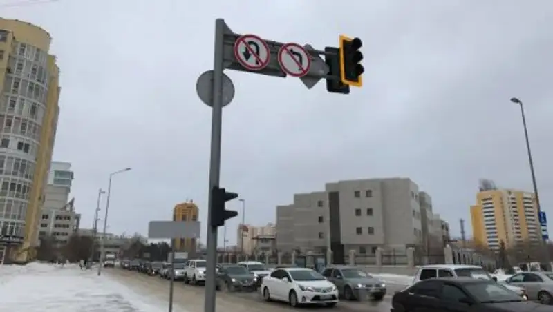 В Астане изменена схема движения на одной из улиц